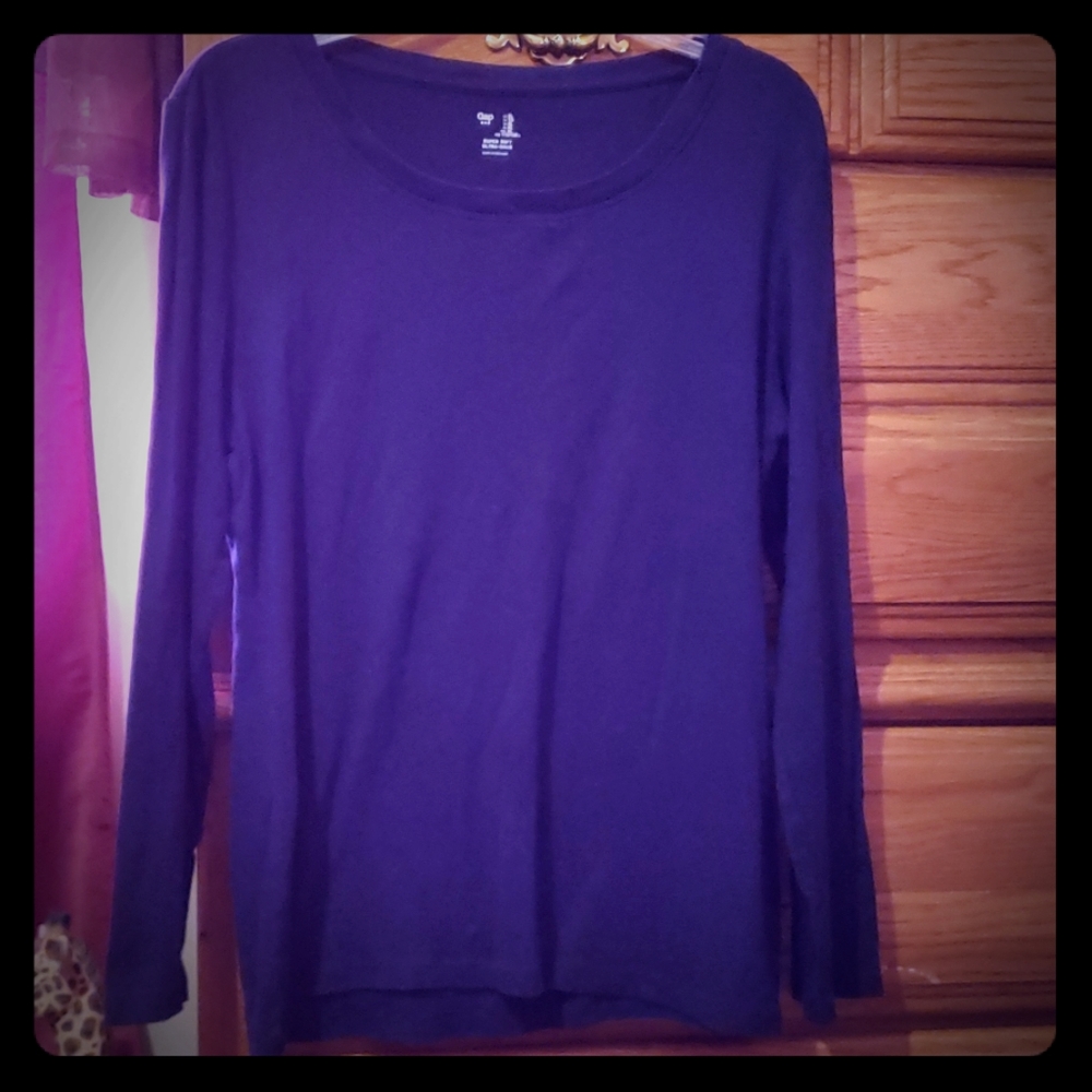 Navy long sleeve t-shirt